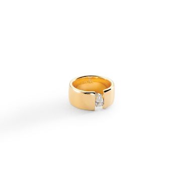 Bague argent rhodié large oxyde de zirconium de forme de goutte enserré